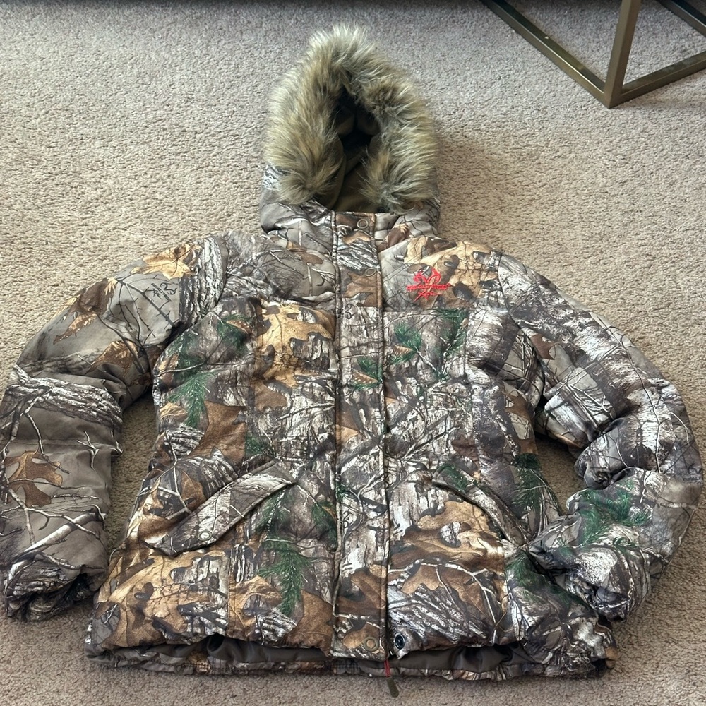 Realtree Camouflage Puffer Jacket with Fur Hood